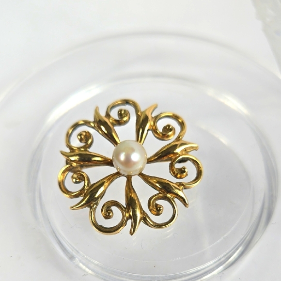12K GF Elegant Gold Tone Pearl Brooch - Picture 1 of 6